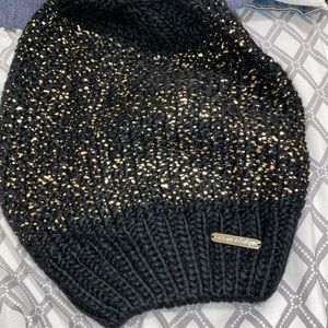 💕Catherine Malandrino💕 Black Gold Fleck Knit Hat